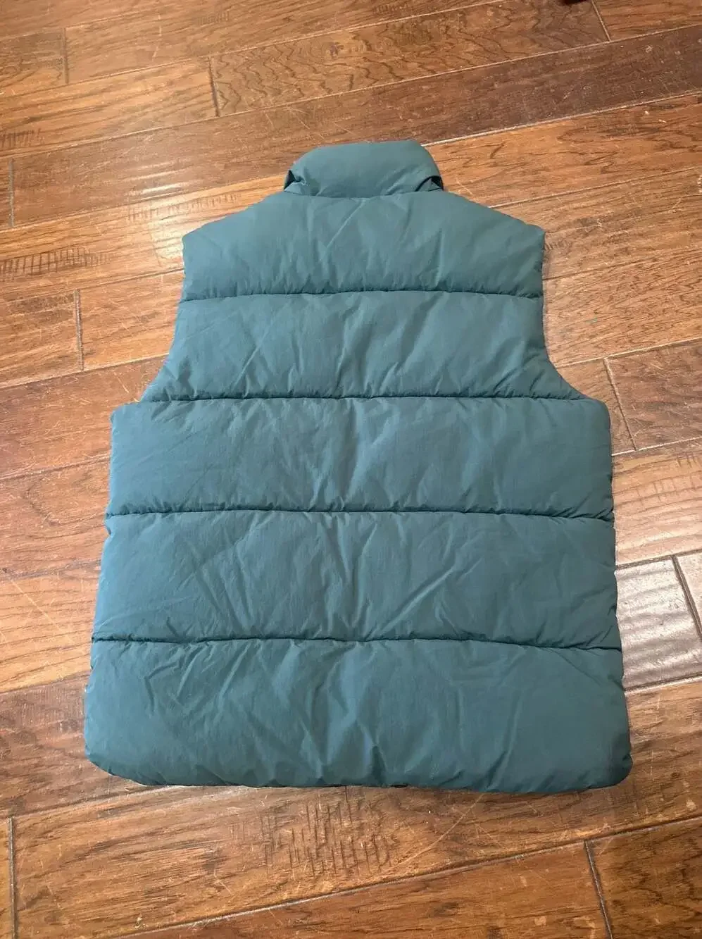 Cotton On Recycled Puffer‎ Vest in Navy Green Medium